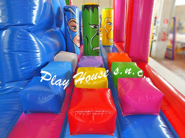 gioco-gonfiabile-multigioco-ludoteca (3)
